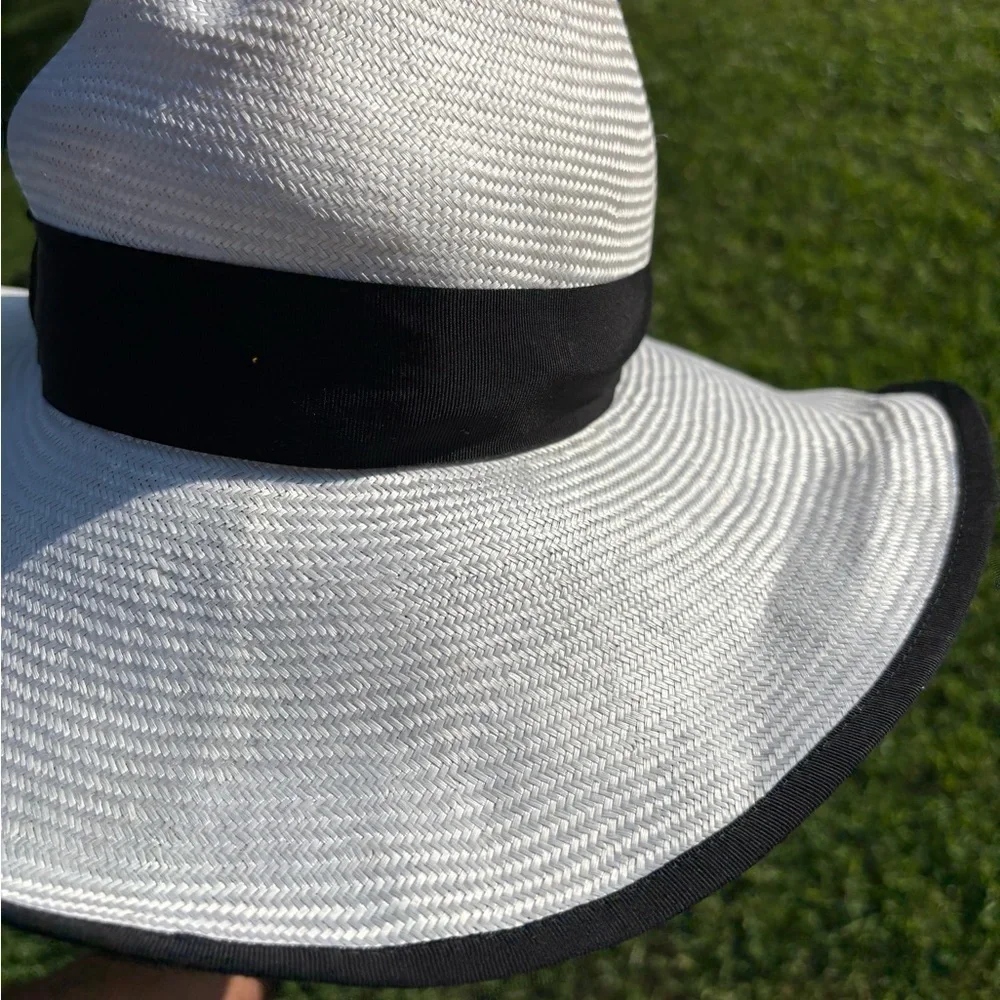 Borsalino straw hat size medium